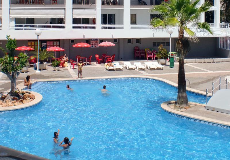 Apartbeach Royal Apartments Salou Buitenkant foto